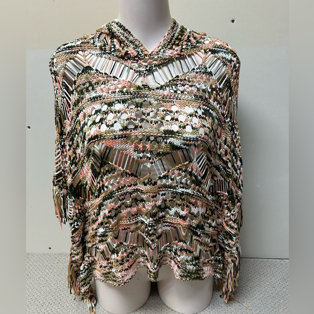 2/$20❤️- PONCHO | Women’s knit poncho O/S